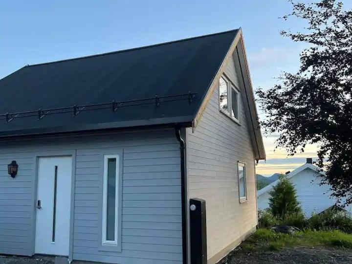 Lekkert Gjestehus Med Gratis Parkering Pa Stedet. Levanger Exterior foto