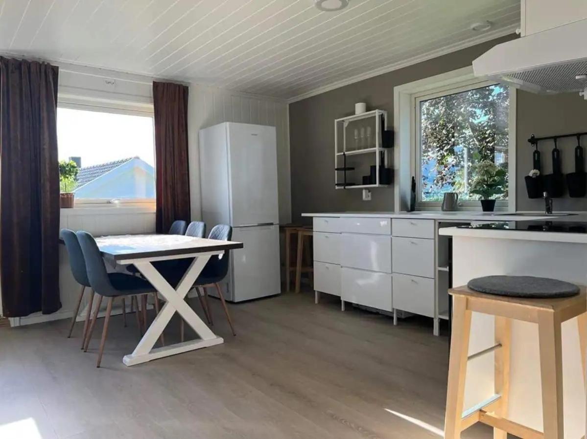 Lekkert Gjestehus Med Gratis Parkering Pa Stedet. Levanger Exterior foto
