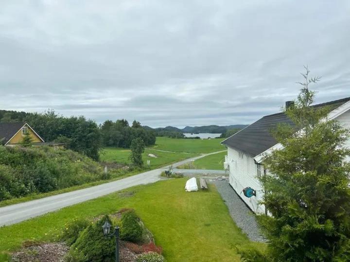 Lekkert Gjestehus Med Gratis Parkering Pa Stedet. Levanger Exterior foto